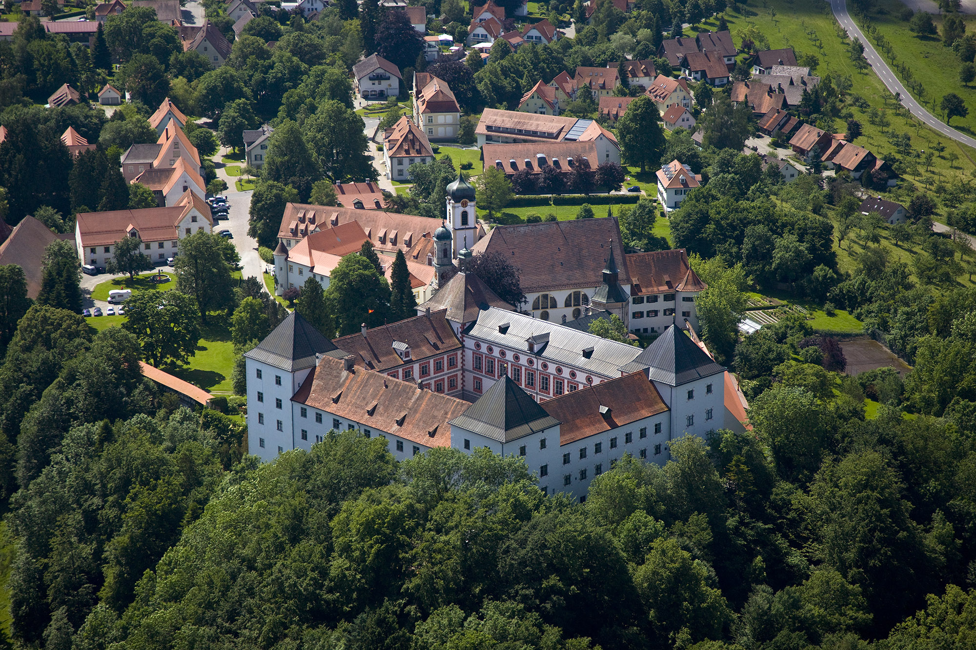 Blick auf Schloss Wolfegg von oben